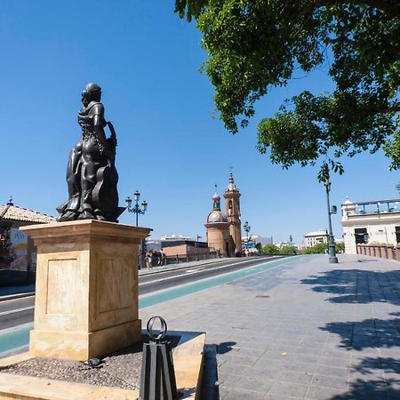 Betis Deluxe Riverside Севилья Экстерьер фото