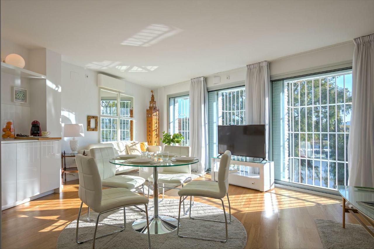 Betis Deluxe Riverside Севилья Экстерьер фото